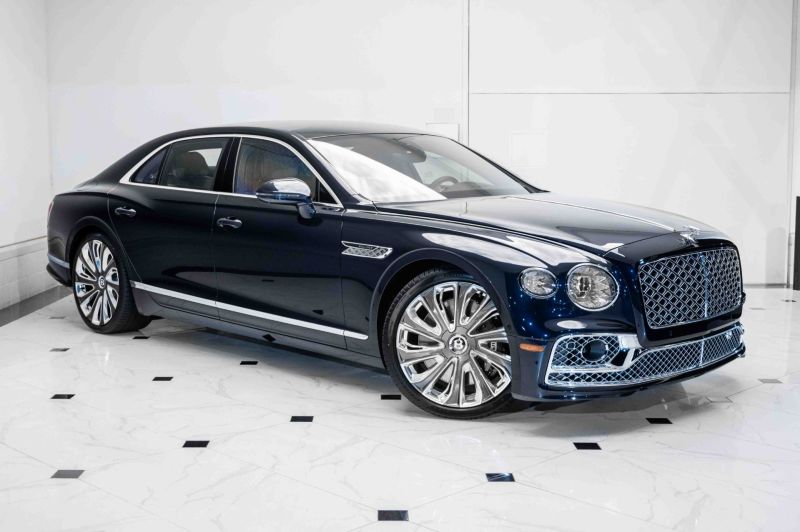 File:Bentley Flying Spur Mulliner 2024.jpg